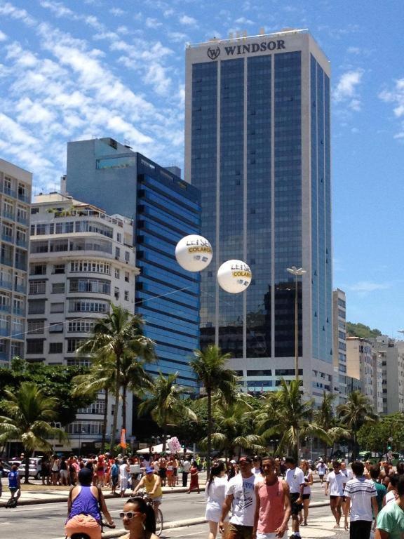 Apartamento Completo Na Praia De Copacabana 02 Quartos Com Vista Lateral Mar Em Andar Alto, Ar, Wifi , Netflix, Pauloangerami Rmvc18 Rio de Janeiro Exterior foto